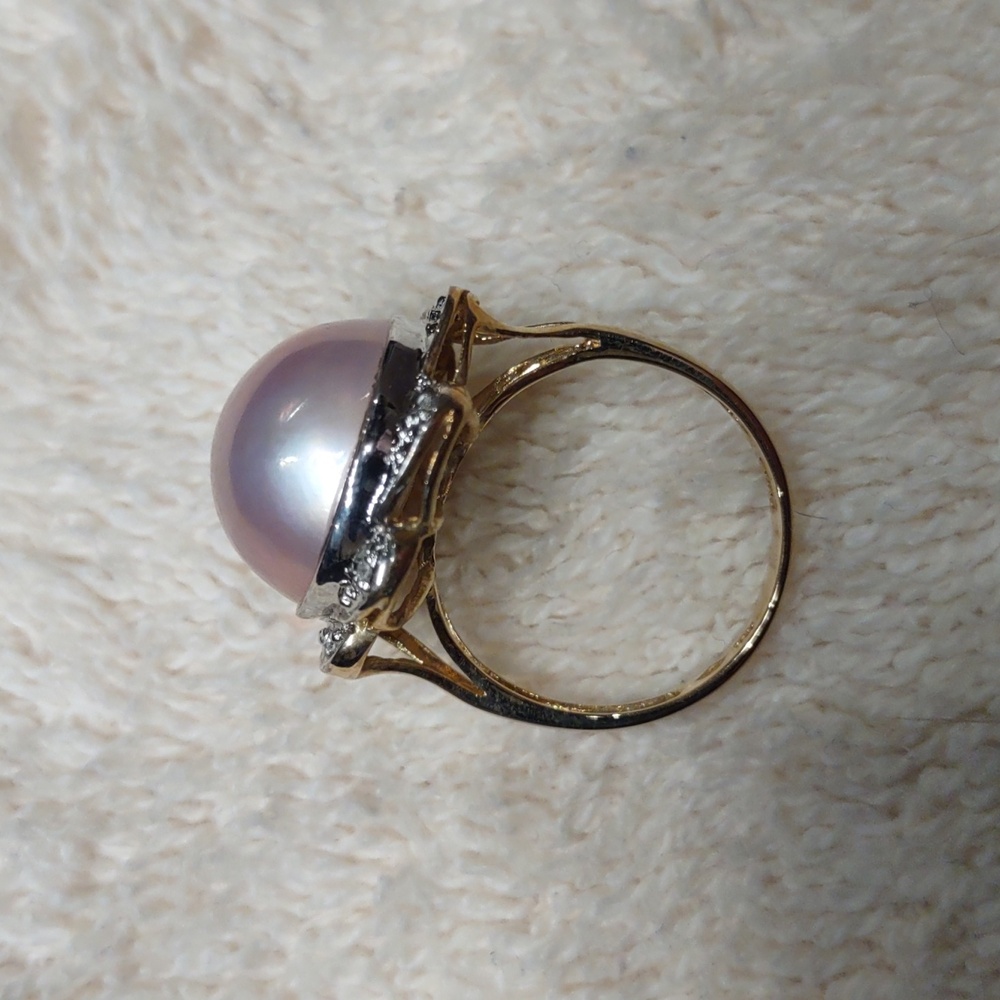 Pink Mabe Pearl Ring White Gold Accents, Pinpoint Diamonds, 14kt Yellow Gold - Picture 6 of 7